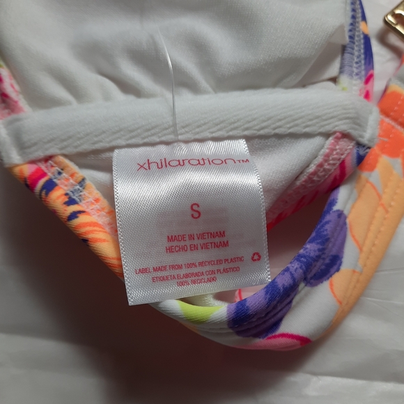 Xhilaration Bandeau Bikini Swimsuit Top Junior Size Small Pink Floral Strapless - Picture 4 of 6